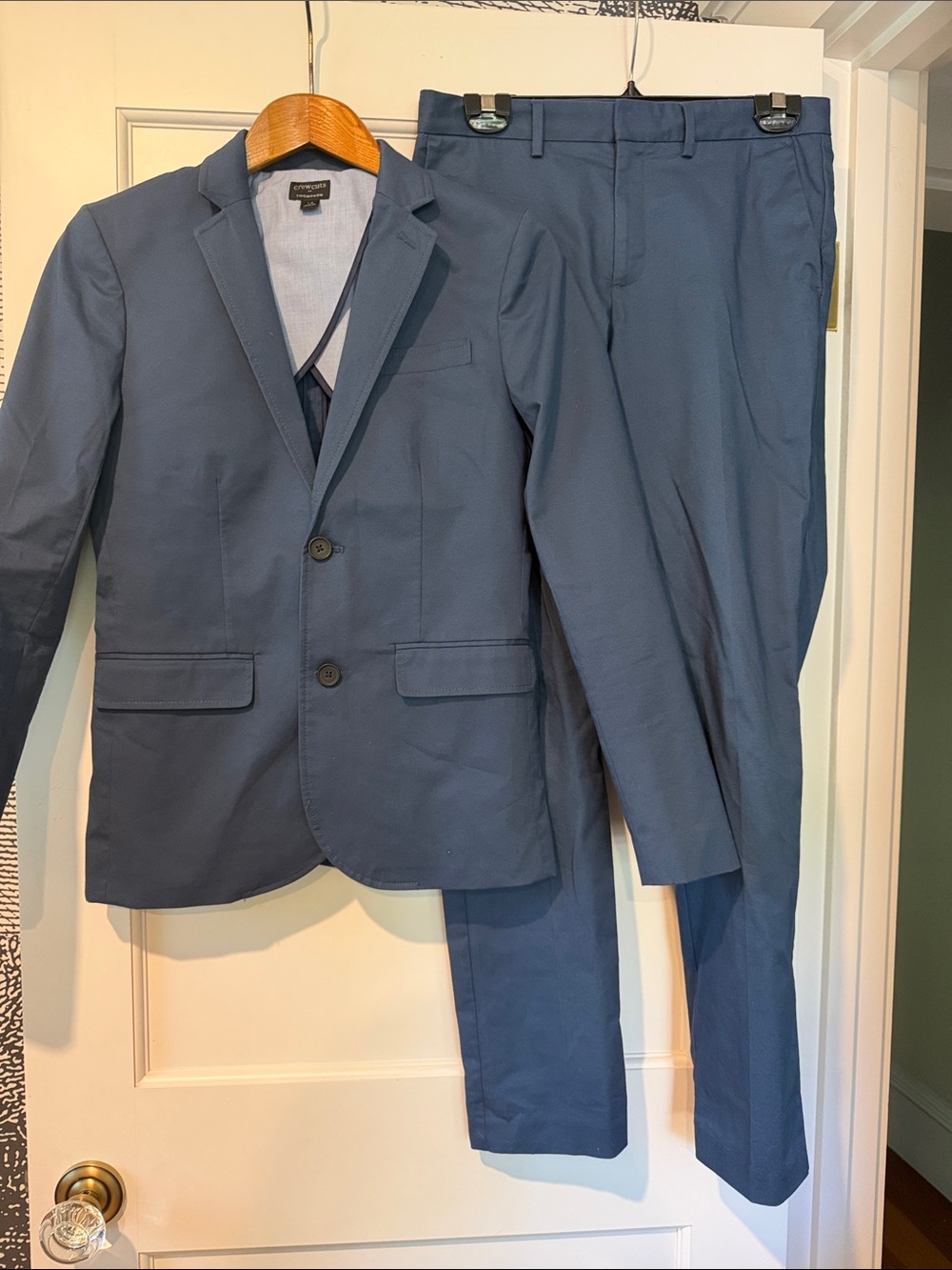 J. Crew Boys Navy Blue Two-Piece Suit Jacket & Pants Excellent condition size 14